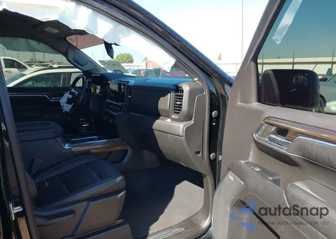 2022 Chevrolet Silverado 1500 4Wd Short Bed Lt Trail Boss from USA, damaged, VIN 3GCUDFED1NG638104